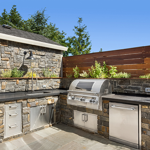 https://www.4tresspointe.com/wp-content/uploads/2020/05/Hardscape-1.jpg